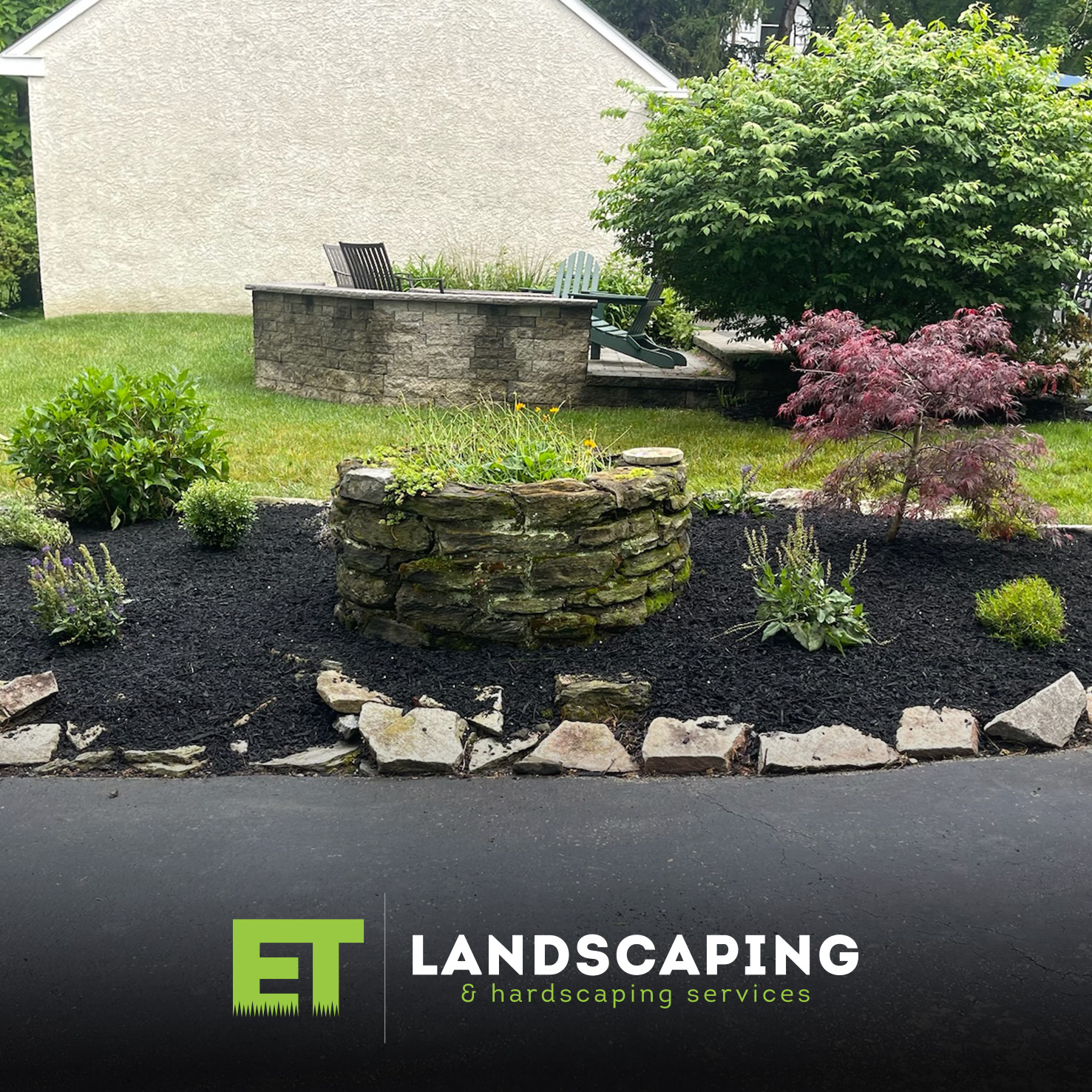 ET Landscaping Project: Landscape Island & Wall in Delaware County, PA